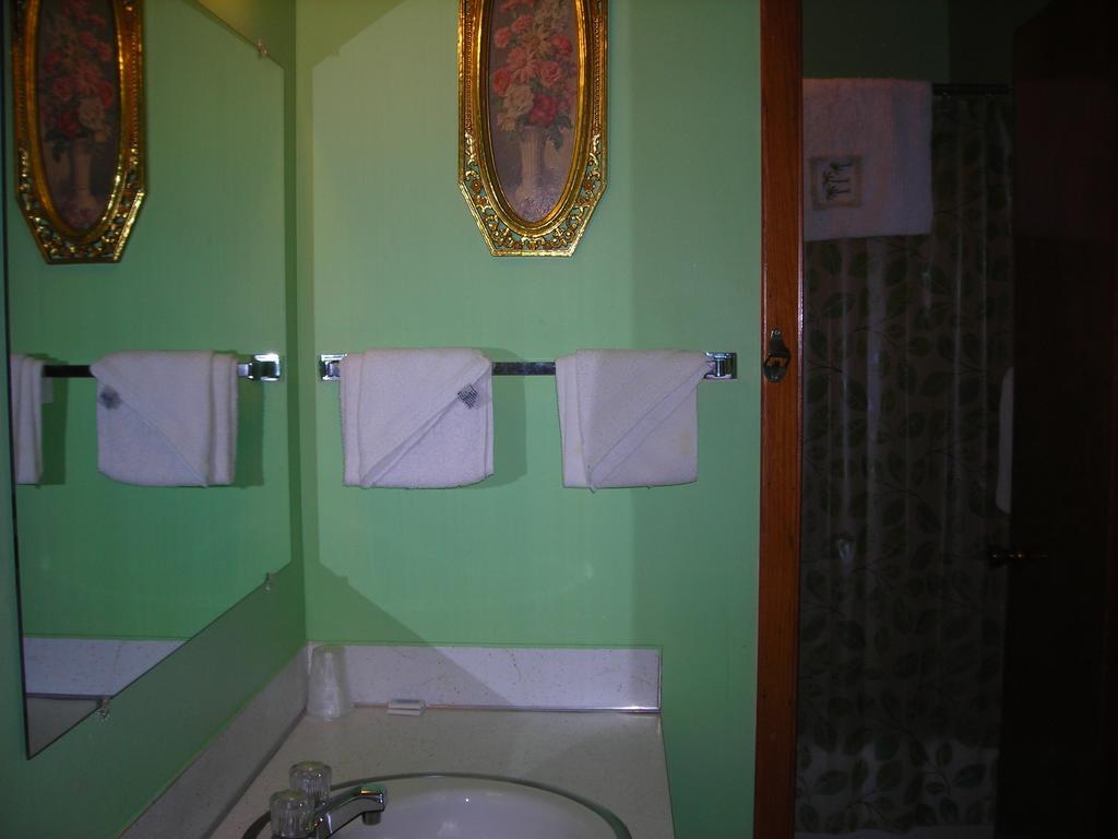 Deer Trail Motel Wisconsin Dells Chambre photo