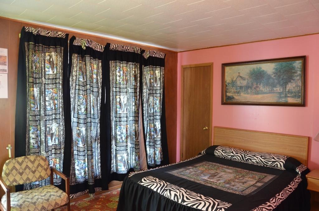 Deer Trail Motel Wisconsin Dells Chambre photo