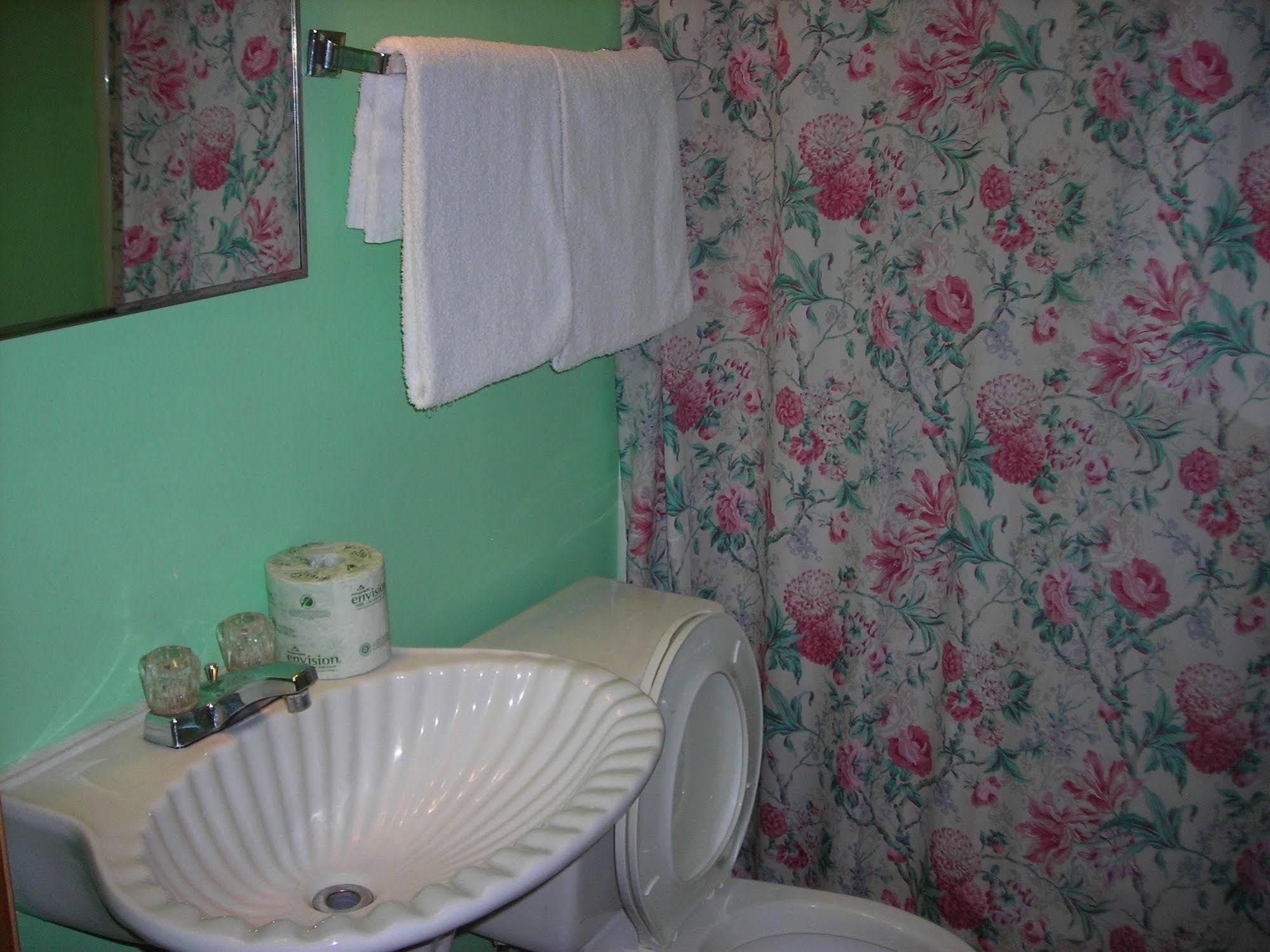 Deer Trail Motel Wisconsin Dells Extérieur photo